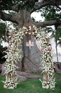 Wedding ceremony design on Samui Wedding and event planner in Thailand. Hua Hin, Samui and Chang islands and others Vintage Arch_Love