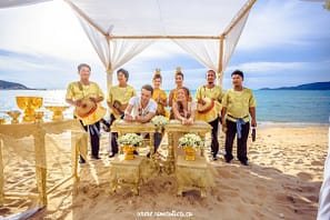 Wedding with Buddhist monks on Samui Wedding and event planner in Thailand. Hua Hin, Samui and Chang islands and others Roth nam song