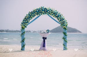 Оформление свадебной церемонии на Самуи Организатор свадеб и праздников в Таиланде. Хуахин острова Самуи и Чанг и другие Цветочная арка на Самуи