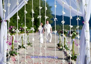 Wedding on the islands on the beach Wedding on the tropical islands of Thailand. Ceremonies on the island of Samui, Chang, Koh Mak, Rayang and others. The happy moments of your wedding abroad will be captured by a professional photographer. And in the evening, on a beach of enchanting beauty, in a secluded place that will be decorated especially for you, thousands of candles will be lit. Snow-white silk, which decorates the awning, fluttering from the light warm Thai breeze; chairs with capes on which flowers and small compliments for relatives and guests will be placed, are arranged in neat rows, and the wedding arch is decorated with a variety of flowers and inflorescences, including white orchids. All this is the wedding of your dreams in Thailand. A wedding on an island can be just for the two of you, where we will hold a symbolic ceremony to the sound of the waves and the beating of your hearts. In order to carry it out, you do not need to spend a lot of time searching for all the components, just contact us and we will take care of all the hassle. Wedding on the tropical islands of Thailand. Ceremonies on the island of Samui, Chang, Koh Mak, Rayang and others. The happy moments of your wedding abroad will be captured by a professional photographer. And in the evening, on a beach enchanting with its beauty, in a secluded place that will be decorated especially for you, thousands of candles will be lit. Snow-white silk, which decorates the awning, fluttering from a light warm Thai breeze; chairs with capes on which flowers and small compliments for relatives and guests will be placed, are arranged in even rows, and the wedding arch is decorated with a variety of flowers and inflorescences, including white orchids. All this is your dream wedding in Thailand. A wedding on the island can be just for the two of you, where we will hold a symbolic ceremony to the sound of the waves and the beating of your hearts. In order to make it happen, you don’t have to spend a lot of time searching for all the components, just contact us and we will take care of all the hassle.