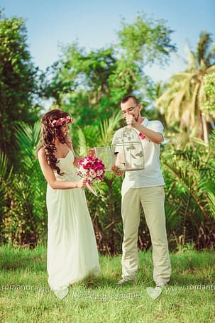 Tropical Butterfly Release Wedding and Event Planner in Thailand. Hua Hin Samui and Chang Islands and others 07July65