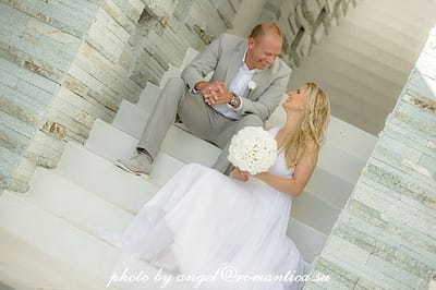 泰國獨特的婚禮儀式和浪漫晚餐。華欣、蘇梅島、昌島和其他島嶼。專業的照片拍攝和難忘的時刻，充滿熱帶的溫暖和海風的柔情。.