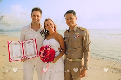 泰國獨特的婚禮儀式和浪漫晚餐。華欣、蘇梅島、昌島和其他島嶼。專業的照片拍攝和難忘的時刻，充滿熱帶的溫暖和海風的柔情。.