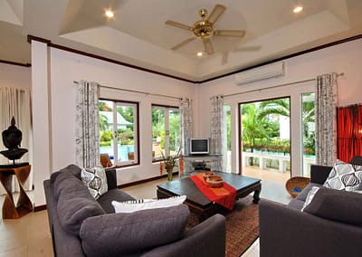 Выберите для своего отдыха или свадьбы в Тайланде, Индонезии, Малайзии виллу. Пусть на мгновение, длительность которого зависит  только от вас, этот уголок рая будет ваш.