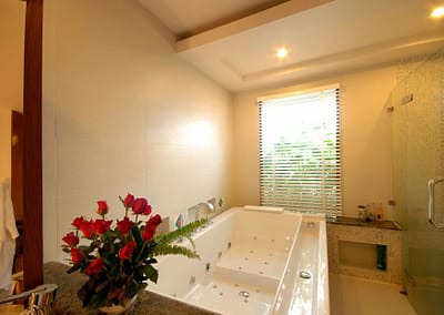 Выберите для своего отдыха или свадьбы в Тайланде, Индонезии, Малайзии виллу. Пусть на мгновение, длительность которого зависит  только от вас, этот уголок рая будет ваш.