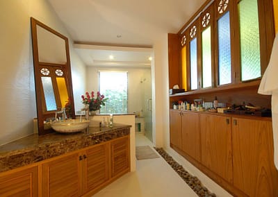 Выберите для своего отдыха или свадьбы в Тайланде, Индонезии, Малайзии виллу. Пусть на мгновение, длительность которого зависит  только от вас, этот уголок рая будет ваш.