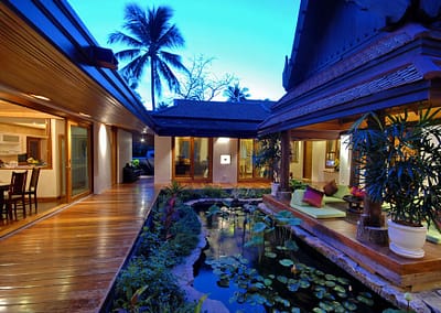 Выберите для своего отдыха или свадьбы в Тайланде, Индонезии, Малайзии виллу. Пусть на мгновение, длительность которого зависит  только от вас, этот уголок рая будет ваш.