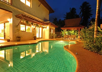 Выберите для своего отдыха или свадьбы в Тайланде, Индонезии, Малайзии виллу. Пусть на мгновение, длительность которого зависит  только от вас, этот уголок рая будет ваш.