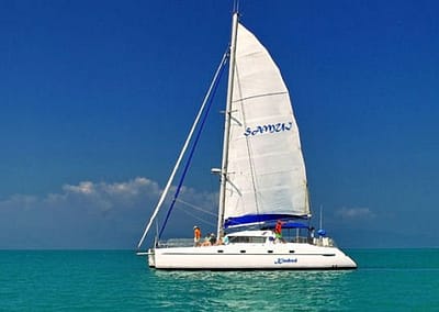 Море… оно всегда манит и притягивает к себе.