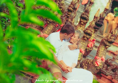 Свадьба -это из самых главных событий в вашей семейной жизни и конечно хочется, чтобы эти моменты оставались с вами как можно дольше! Подарите себе такую сказку в виде фотосессии в Таиланде! Снимки сделанные в самых ярких уголках Сиама будут радовать вас не один год не только вас, но и вашу семью, а те эмоции, улыбки и искорки в глазах во время съемочного дня станут для вас моментом истинного счастья!