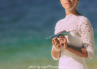 Свадьба -это из самых главных событий в вашей семейной жизни и конечно хочется, чтобы эти моменты оставались с вами как можно дольше! Подарите себе такую сказку в виде фотосессии в Таиланде! Снимки сделанные в самых ярких уголках Сиама будут радовать вас не один год не только вас, но и вашу семью, а те эмоции, улыбки и искорки в глазах во время съемочного дня станут для вас моментом истинного счастья!