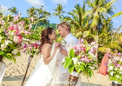 Свадьба на пляже острова Ко Чанг в Таиланде