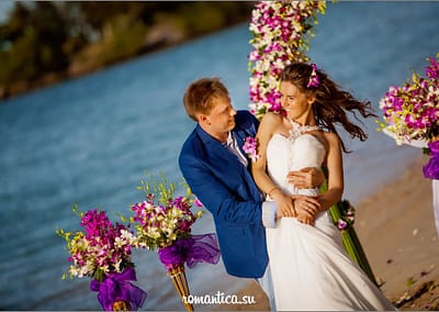 Свадьба -это из самых главных событий в вашей семейной жизни и конечно хочется, чтобы эти моменты оставались с вами как можно дольше! Подарите себе такую сказку в виде фотосессии в Таиланде! Снимки сделанные в самых ярких уголках Сиама будут радовать вас не один год не только вас, но и вашу семью, а те эмоции, улыбки и искорки в глазах во время съемочного дня станут для вас моментом истинного счастья!