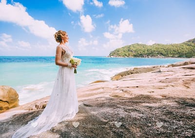 Приехав в солнечный Таиланд вы можете не только наслаждаться красотой пляжей, лазурными волнами, тропической природой, но и посветить незабываемые минуты для себя, оставив в памяти все события этих сказочных дней и наши фотографы с удовольствием вам в этом помогут.