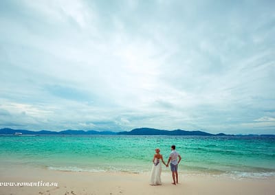 Свадьба -это из самых главных событий в вашей семейной жизни и конечно хочется, чтобы эти моменты оставались с вами как можно дольше! Подарите себе такую сказку в виде фотосессии в Таиланде! Снимки сделанные в самых ярких уголках Сиама будут радовать вас не один год не только вас, но и вашу семью, а те эмоции, улыбки и искорки в глазах во время съемочного дня станут для вас моментом истинного счастья!