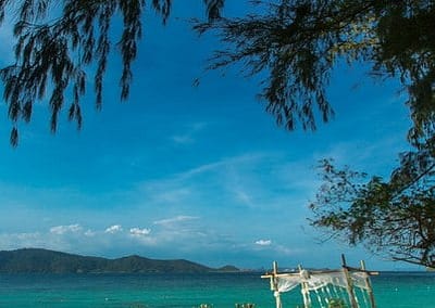 Свадьба -это из самых главных событий в вашей семейной жизни и конечно хочется, чтобы эти моменты оставались с вами как можно дольше! Подарите себе такую сказку в виде фотосессии в Таиланде! Снимки сделанные в самых ярких уголках Сиама будут радовать вас не один год не только вас, но и вашу семью, а те эмоции, улыбки и искорки в глазах во время съемочного дня станут для вас моментом истинного счастья!