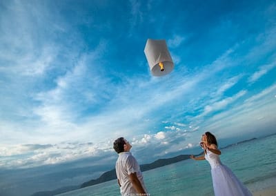 Свадьба -это из самых главных событий в вашей семейной жизни и конечно хочется, чтобы эти моменты оставались с вами как можно дольше! Подарите себе такую сказку в виде фотосессии в Таиланде! Снимки сделанные в самых ярких уголках Сиама будут радовать вас не один год не только вас, но и вашу семью, а те эмоции, улыбки и искорки в глазах во время съемочного дня станут для вас моментом истинного счастья!