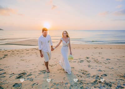 Приехав в солнечный Таиланд вы можете не только наслаждаться красотой пляжей, лазурными волнами, тропической природой, но и посветить незабываемые минуты для себя, оставив в памяти все события этих сказочных дней и наши фотографы с удовольствием вам в этом помогут.