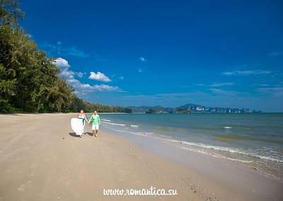 Одна из 77-и провинций Таиланда, располагается на юге страны, у самой границы с Малайзией, на берегах Андаманского моря Индийского океана.