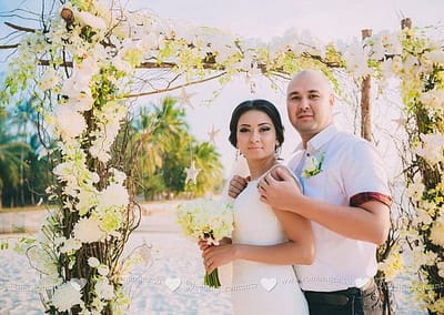 Приехав в солнечный Таиланд вы можете не только наслаждаться красотой пляжей, лазурными волнами, тропической природой, но и посветить незабываемые минуты для себя, оставив в памяти все события этих сказочных дней и наши фотографы с удовольствием вам в этом помогут.