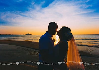 Приехав в солнечный Таиланд вы можете не только наслаждаться красотой пляжей, лазурными волнами, тропической природой, но и посветить незабываемые минуты для себя, оставив в памяти все события этих сказочных дней и наши фотографы с удовольствием вам в этом помогут.