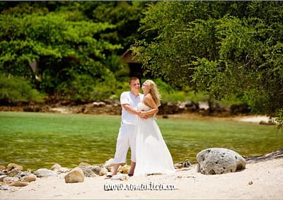 Романтическое путешествие и свадьба на пангане - это возможность не только провести символическую свадебную церемонию на великолепном тропическом острове,  но и возможность оценить по достоинству ночную жизнь Пангана, которая прославилась далеко за пределами Таиланда.