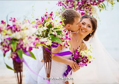 Романтическое путешествие и свадьба на пангане - это возможность не только провести символическую свадебную церемонию на великолепном тропическом острове,  но и возможность оценить по достоинству ночную жизнь Пангана, которая прославилась далеко за пределами Таиланда.