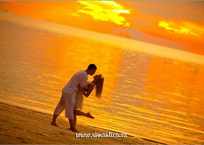 Романтическое путешествие и свадьба на пангане - это возможность не только провести символическую свадебную церемонию на великолепном тропическом острове,  но и возможность оценить по достоинству ночную жизнь Пангана, которая прославилась далеко за пределами Таиланда.