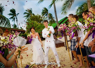 Романтическое путешествие и свадьба на пангане - это возможность не только провести символическую свадебную церемонию на великолепном тропическом острове,  но и возможность оценить по достоинству ночную жизнь Пангана, которая прославилась далеко за пределами Таиланда.