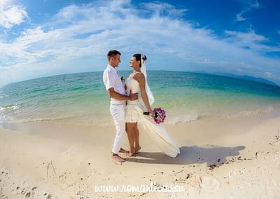 Друзья, если Вы задумались о профессиональной фотосессии Таиланде, то наши советы как раз для Вас, мы озвучим не только принципы выбора фотографа в Таиланде, но и дадим полезные советы о том, как правильно подобрать одежду и обувь для фотосессии.