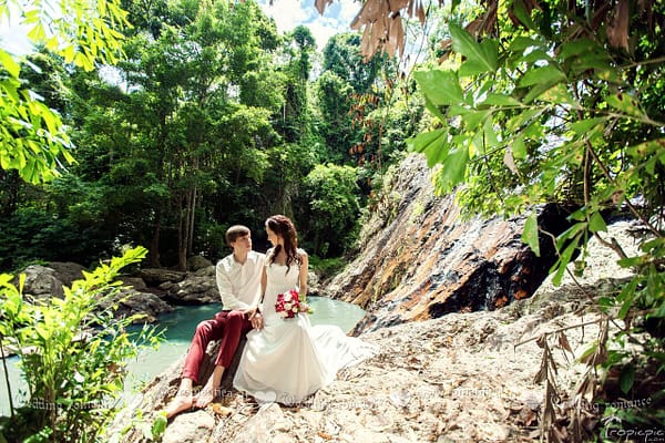 Hochzeit am Wasserfall von Koh Samui. Hochzeits- und Eventplaner in Thailand. Hua Hin, Samui, Chang und andere R_WE4145 fn